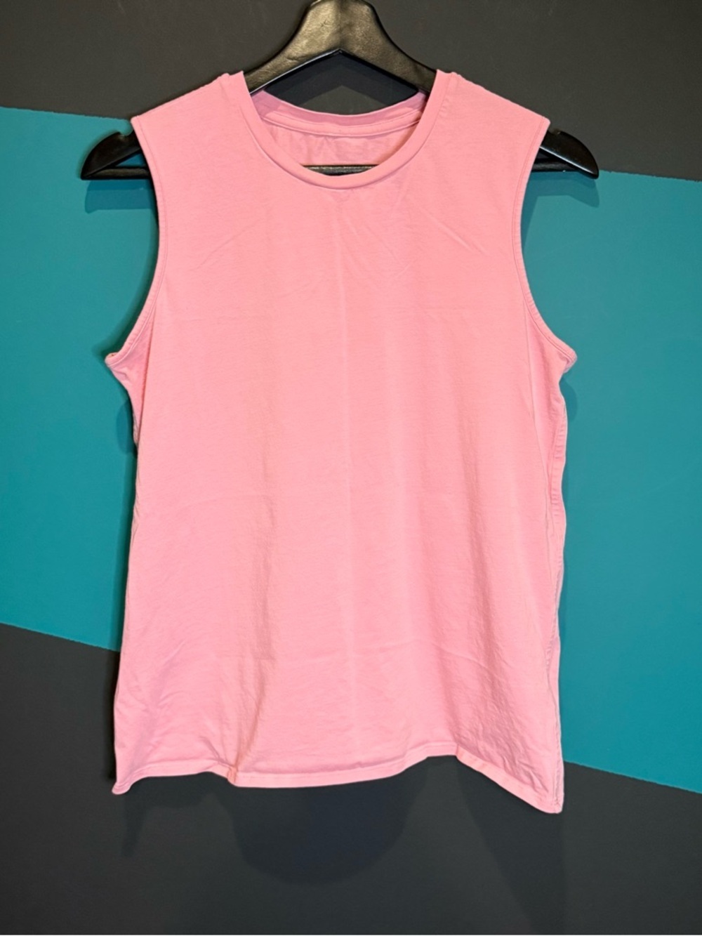 lululemon athletica light pink sleeveless tank with embroidered logo